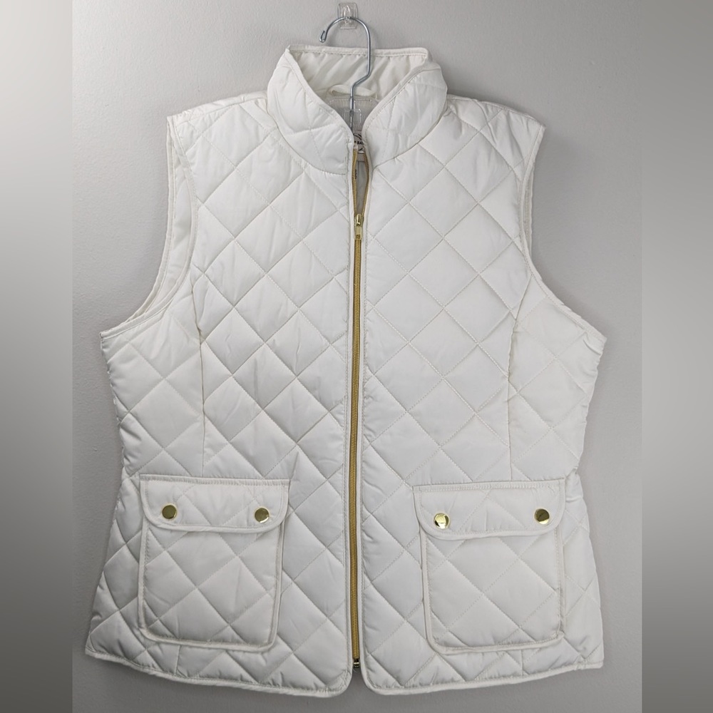 St John’s Bay White Quilted Puffer Vest with Gold Hardware Sz L